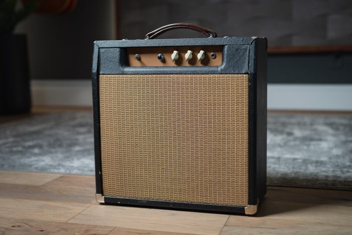 Goodsell has become very well known and well respected in the boutique amp market, and the Super 17 is one of the original designs he made. The first Super 17’s were partially made from Hammond organ parts. Over the years the Super 17 has gone through several iterations, but the originals are highly revered. 		
			
				This post is only available to members.
